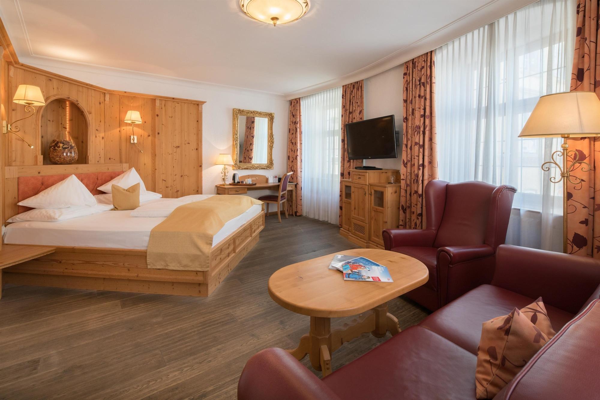 Hotel Goldener Adler, BW Signature Collection Innsbruck Bagian luar foto