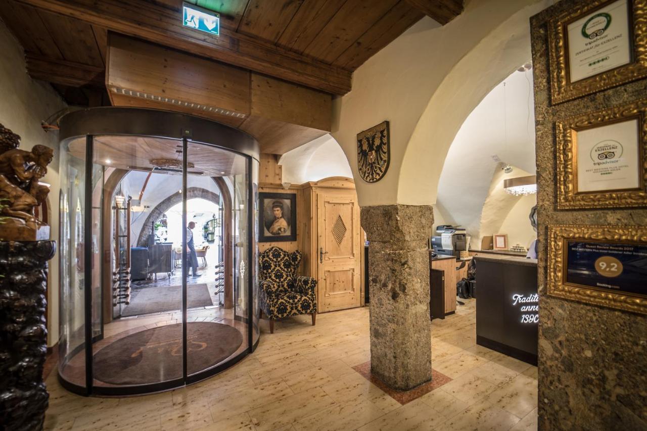 Hotel Goldener Adler, BW Signature Collection Innsbruck Bagian luar foto