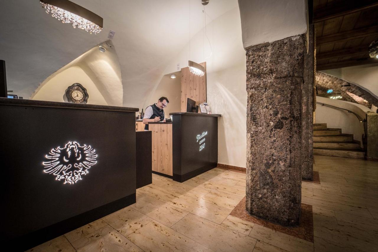 Hotel Goldener Adler, BW Signature Collection Innsbruck Bagian luar foto